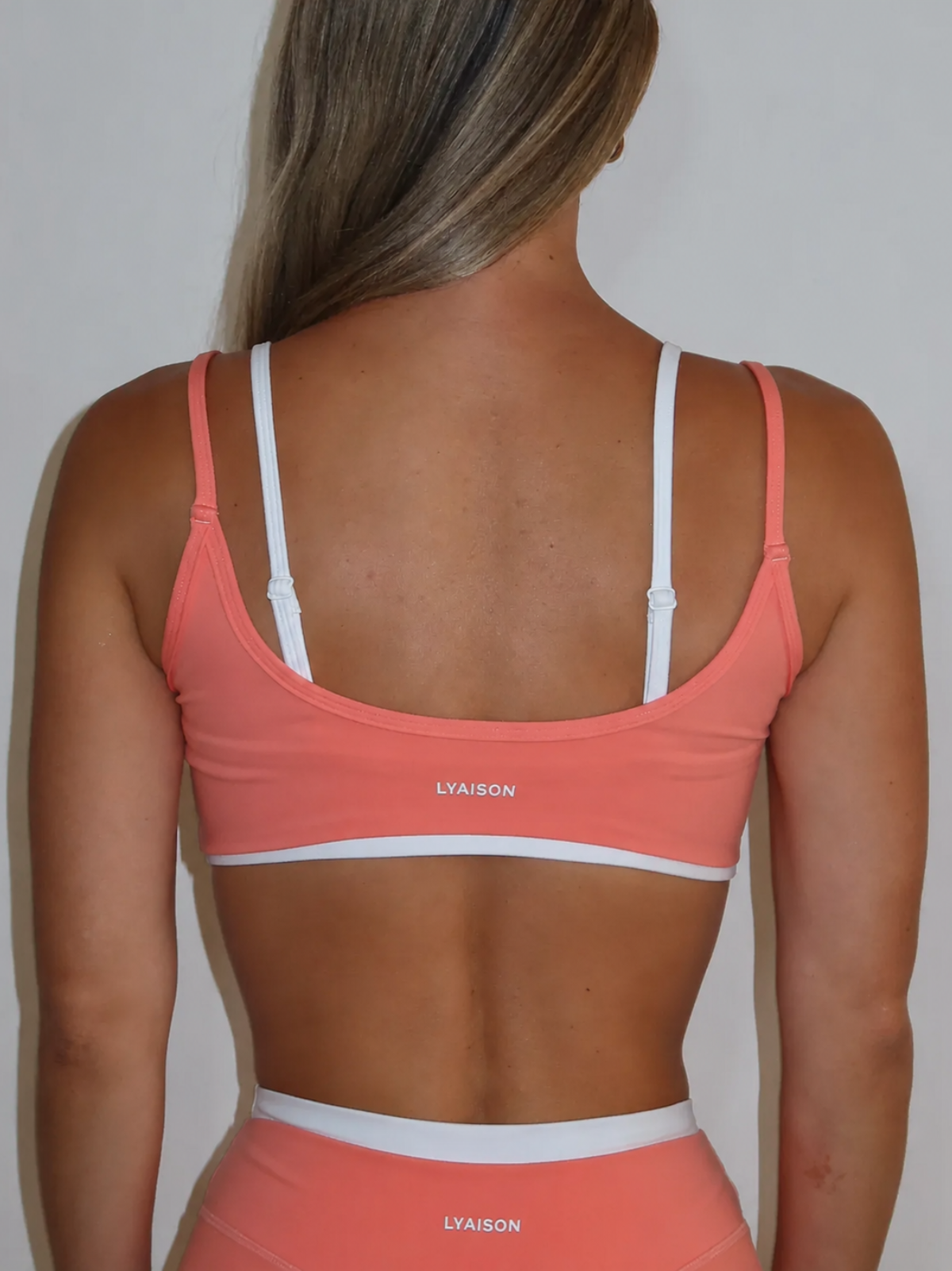 TOP GUAVA & WHITE